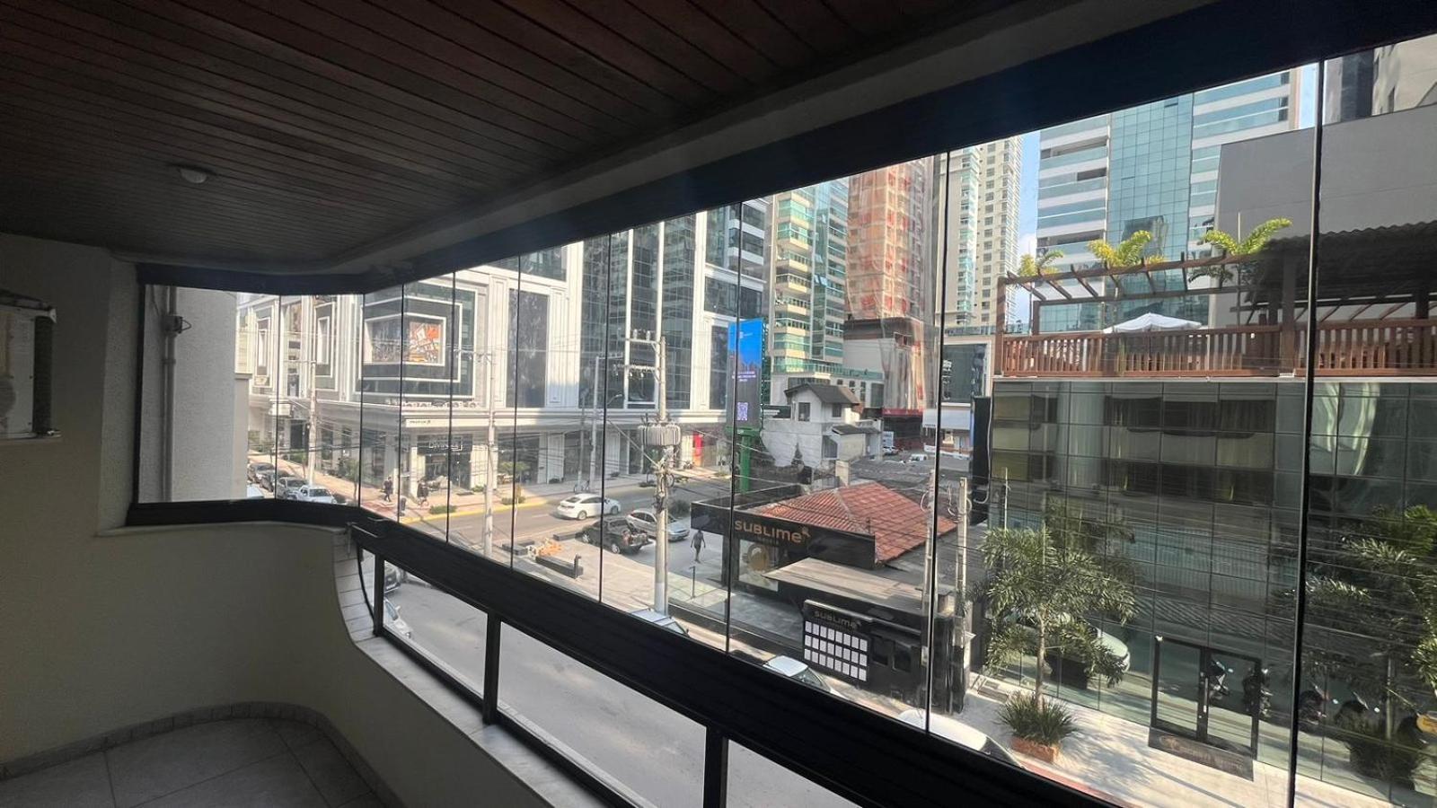 Apartamento Na Melhor Localizacao Da Meia Praia Itapema Εξωτερικό φωτογραφία